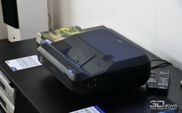 Epson анонсировала лазерный телевизор без экрана