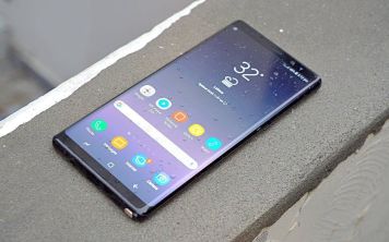 Первый тизер Galaxy Note 9