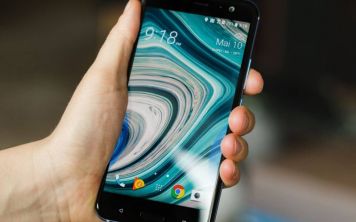 НТС U11 Plus – безрамочный вариант топового флагмана