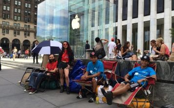 Российские магазины ставят первые цены на предзаказ iPhone 8