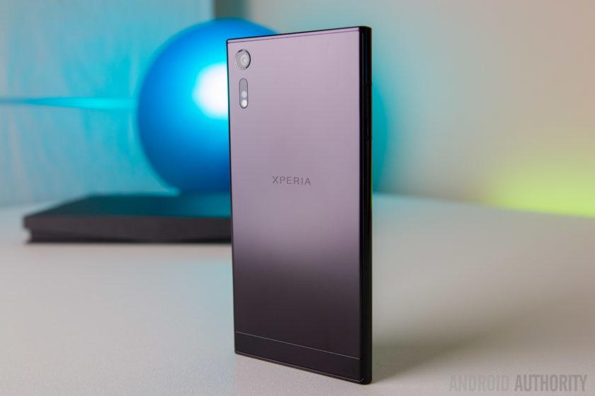 Смартфон Sony Xperia XZ –стильный, современный и удобный