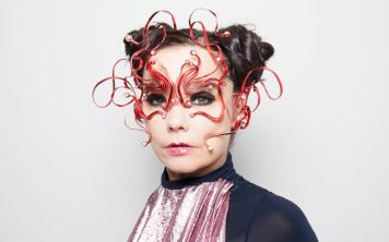 Фанаты Бьорк получат 100 Аудиокойнов