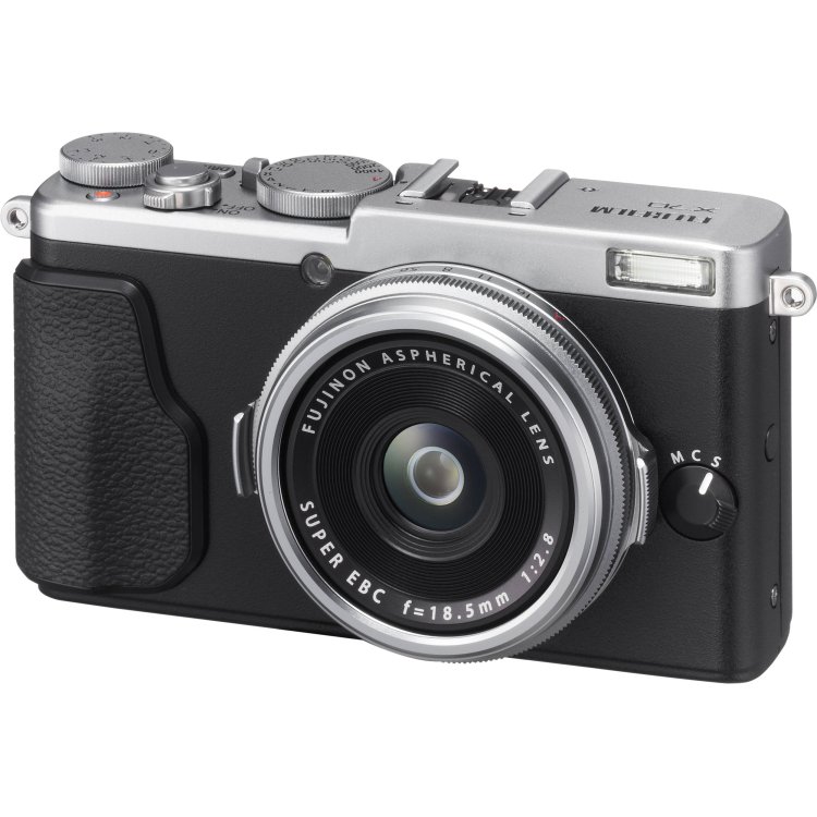 FujiFilm X70, 16.3